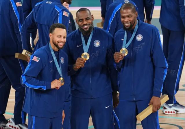 体育直播-詹姆斯：詹杜库退役后美国男篮依旧可以统治FIBA